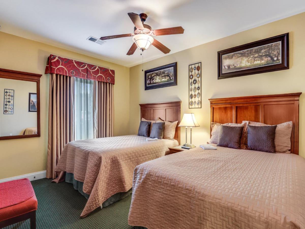Downtown Delight, 2 Bedrooms, Pool, Hot Tub, Sleeps 6 蓋特林堡 外观 照片