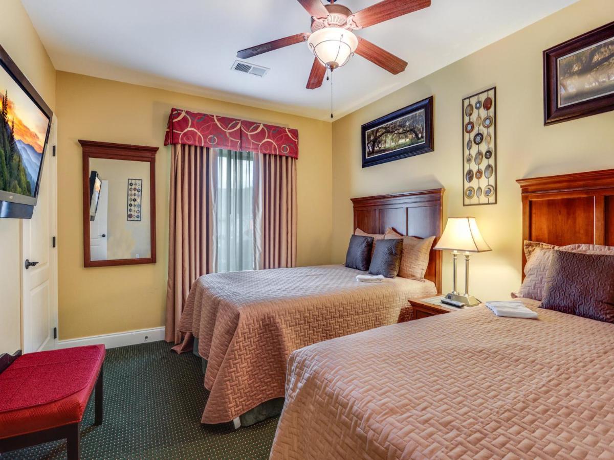 Downtown Delight, 2 Bedrooms, Pool, Hot Tub, Sleeps 6 蓋特林堡 外观 照片